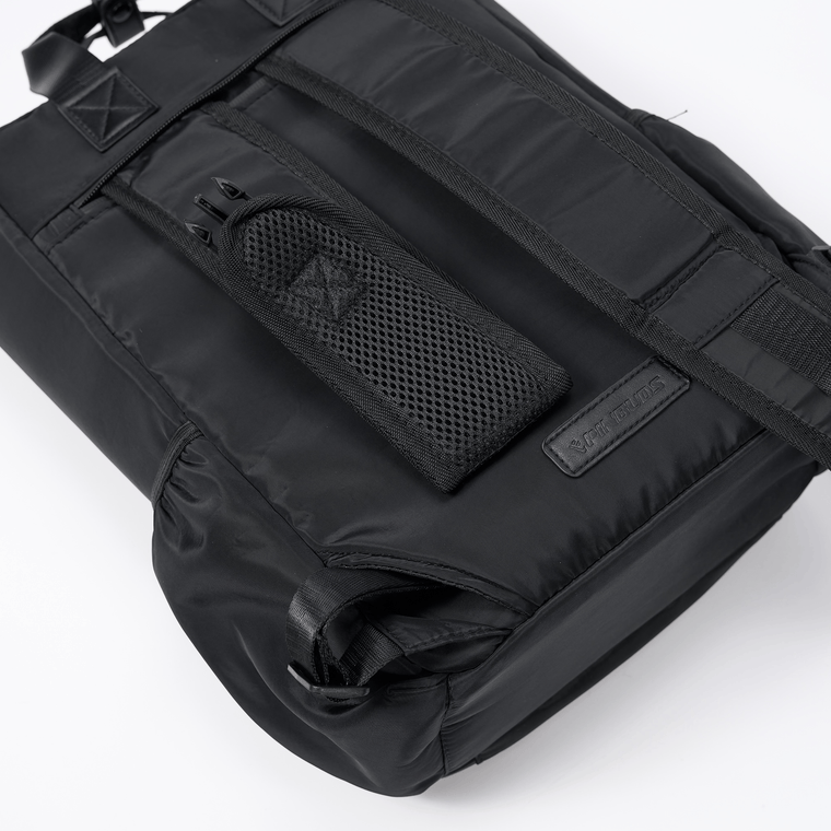 Side pockets