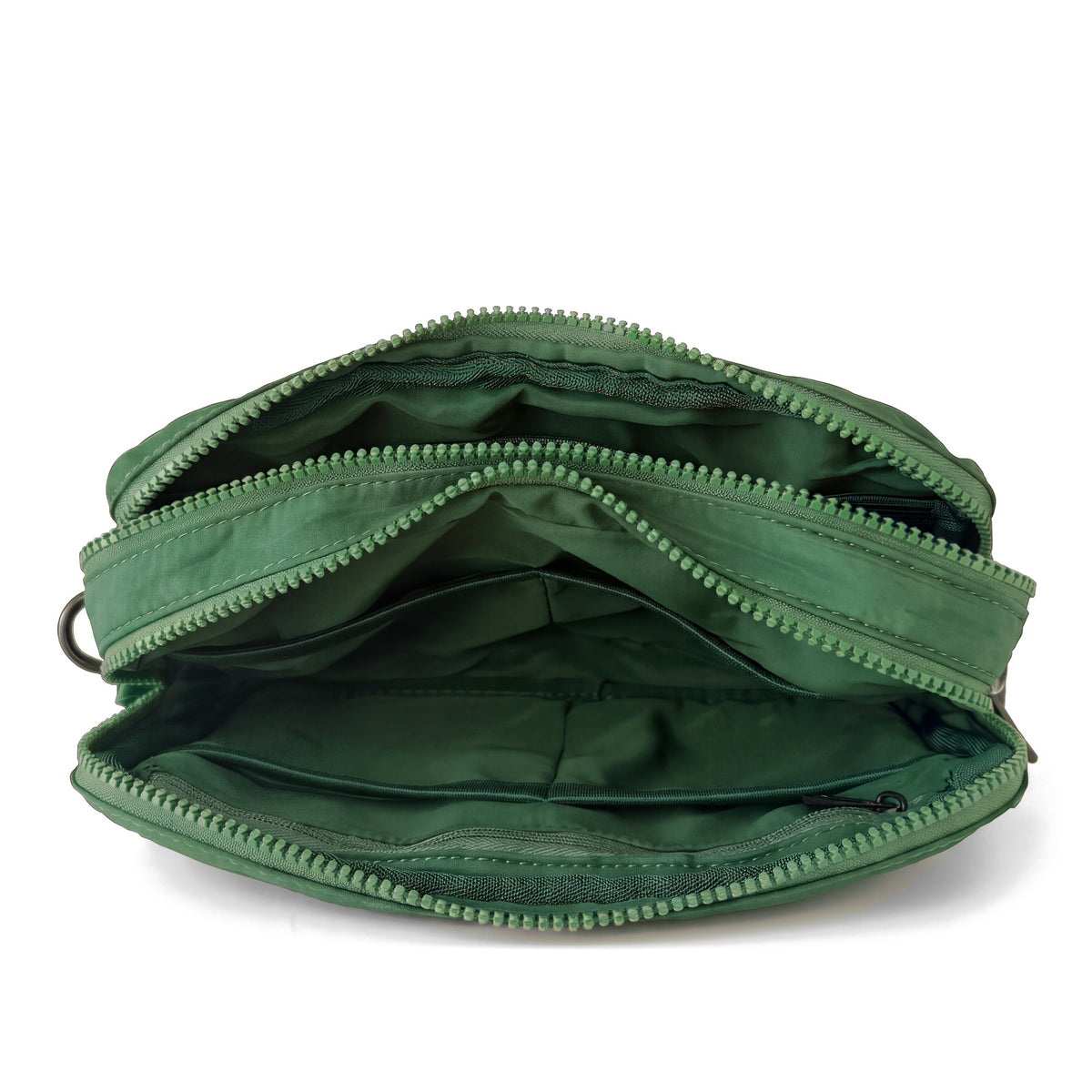 Two compartments, seven pockets