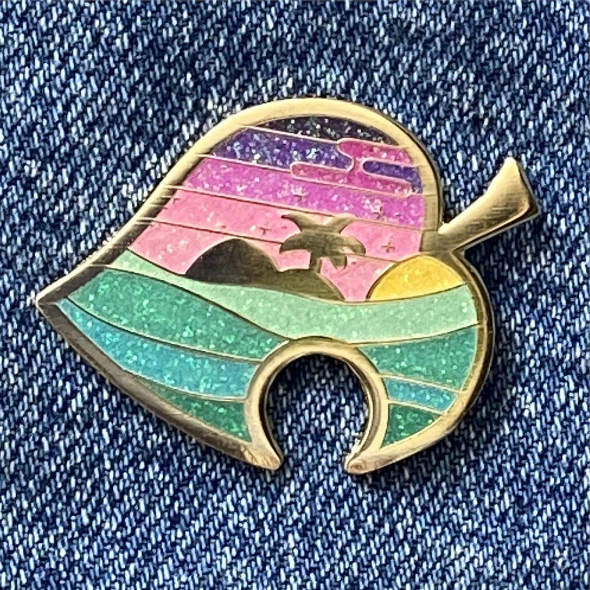 Horizons Leaf Island Sunset enamel pin, hard enamel