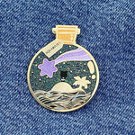 Aquarius Wishing Animal enamel pin, gold plating