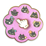 Spinner Pin : Animal Reaction enamel pin, gold plating