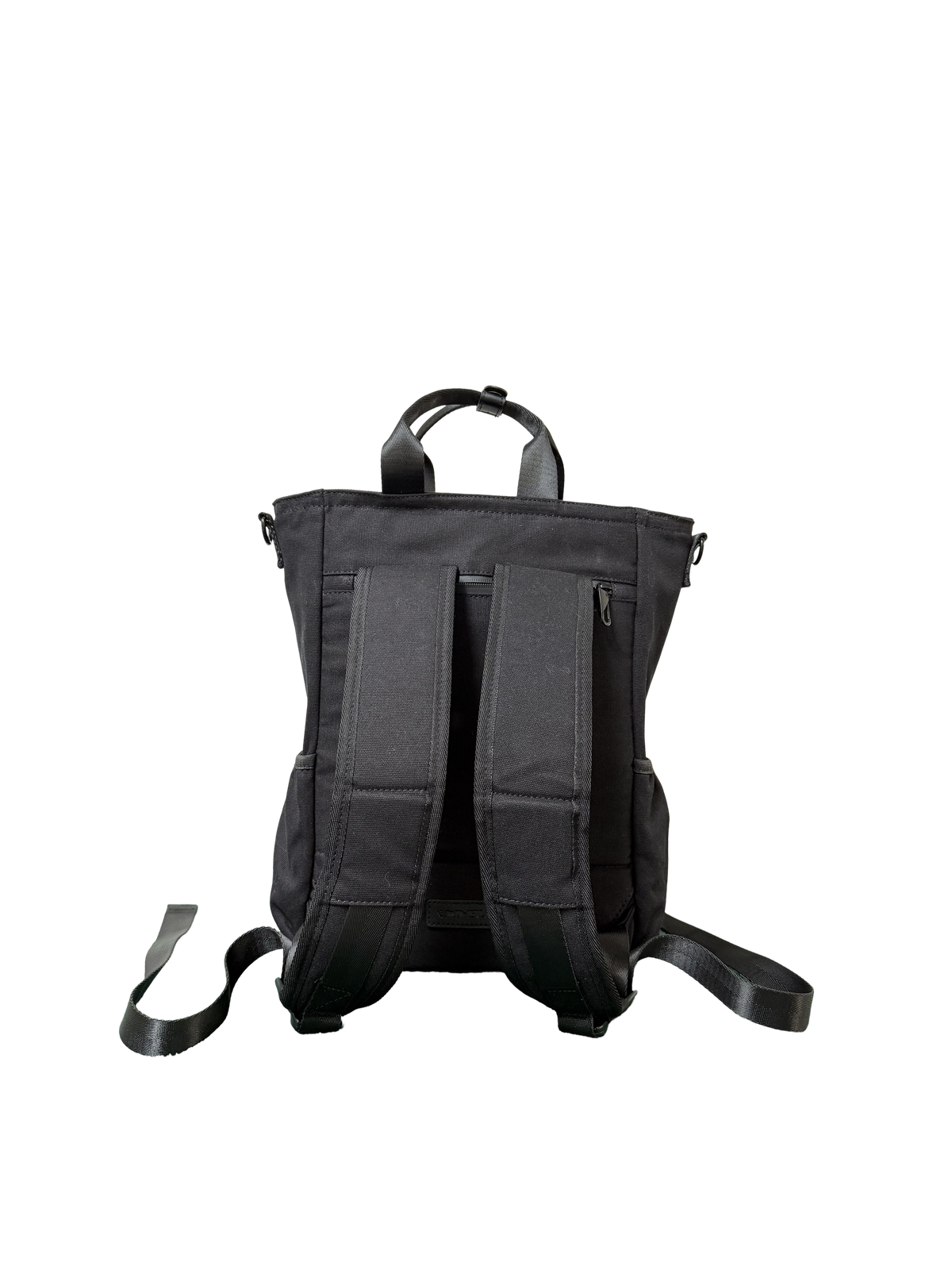Cotton Convertible ITA Bag 15", black: back view with the backpack straps out