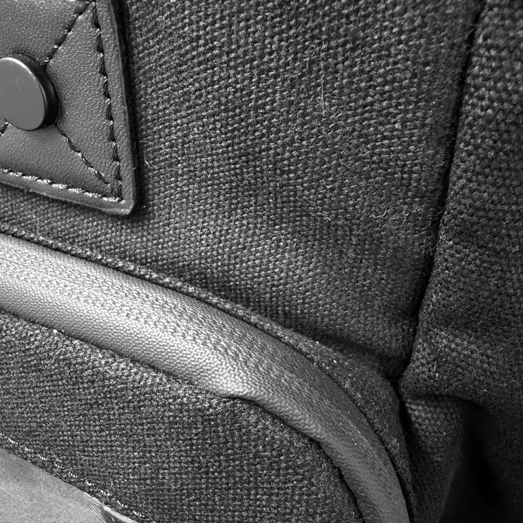 Water-resistant zips
