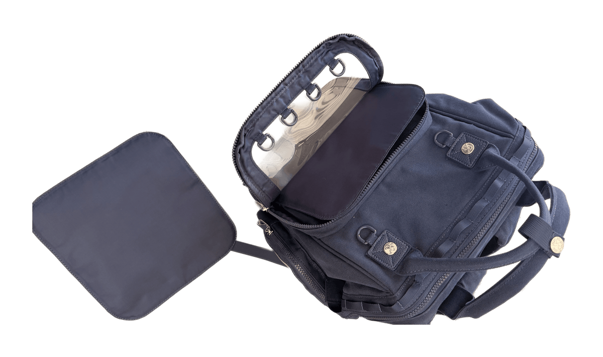 Dual Window ITA backpack 15", navy: front window unzipped and folded down, pin insert lifted out