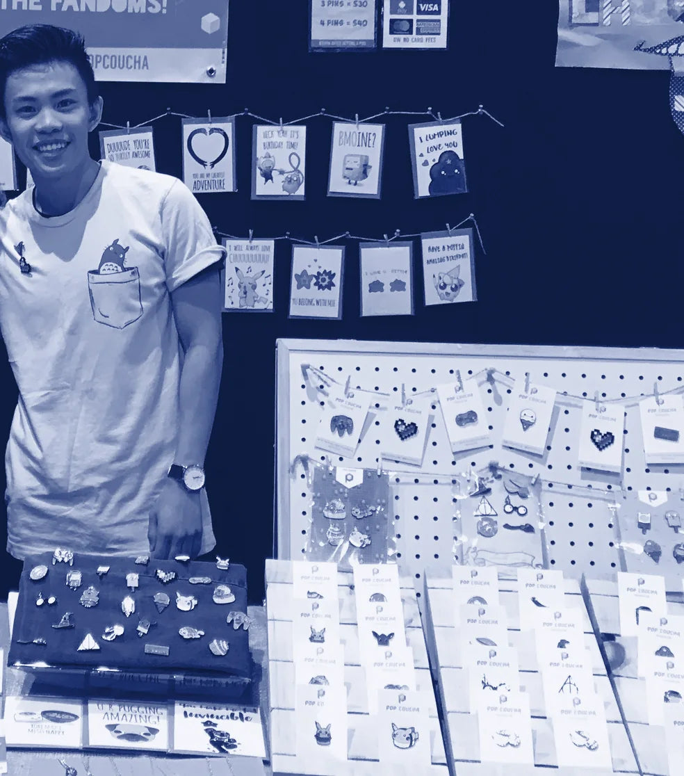 Brandon at an early Pinbuds pin table