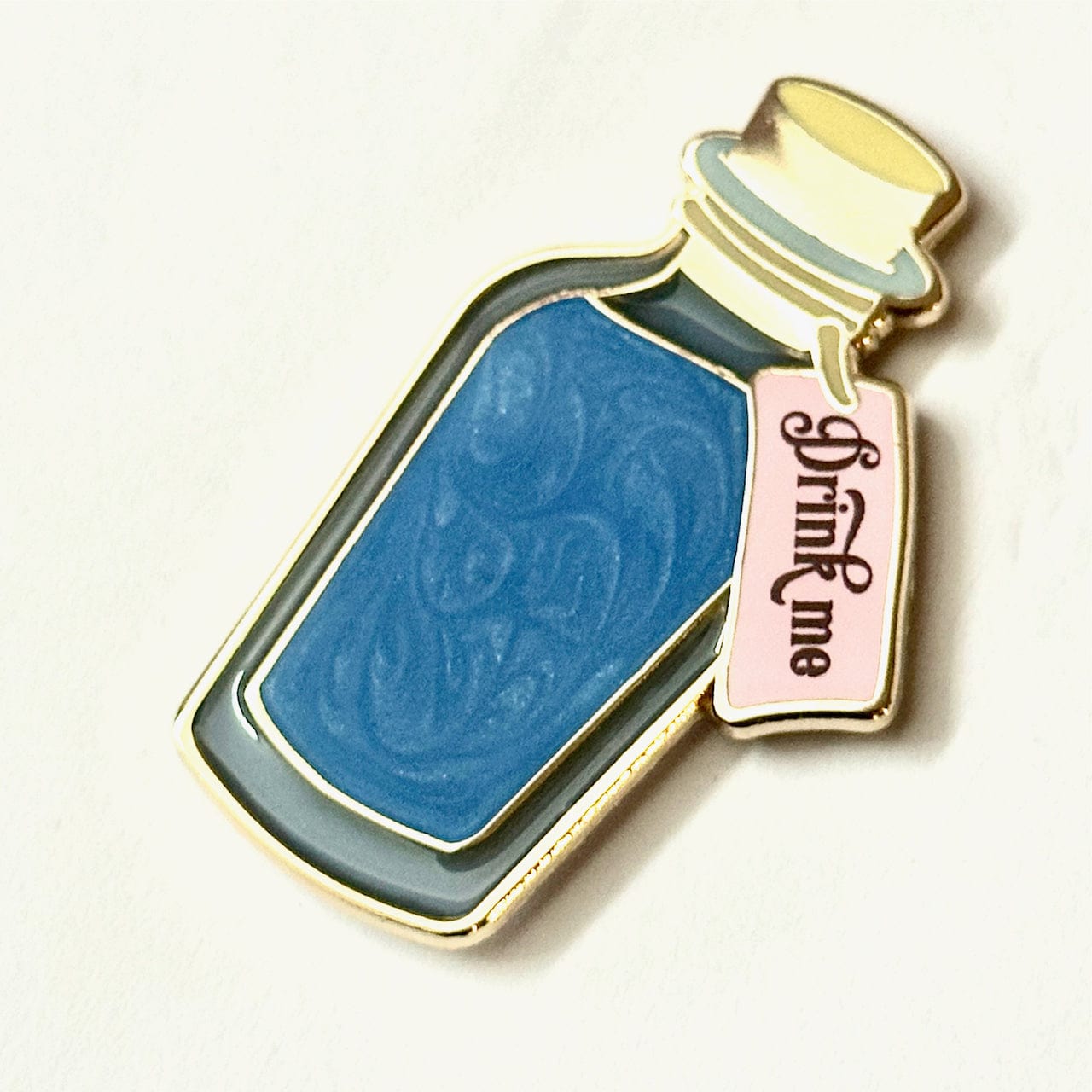 Pinbuds Enamel pin Drink me potion pin from Alice in wonderland (stainglass & pearlescent)