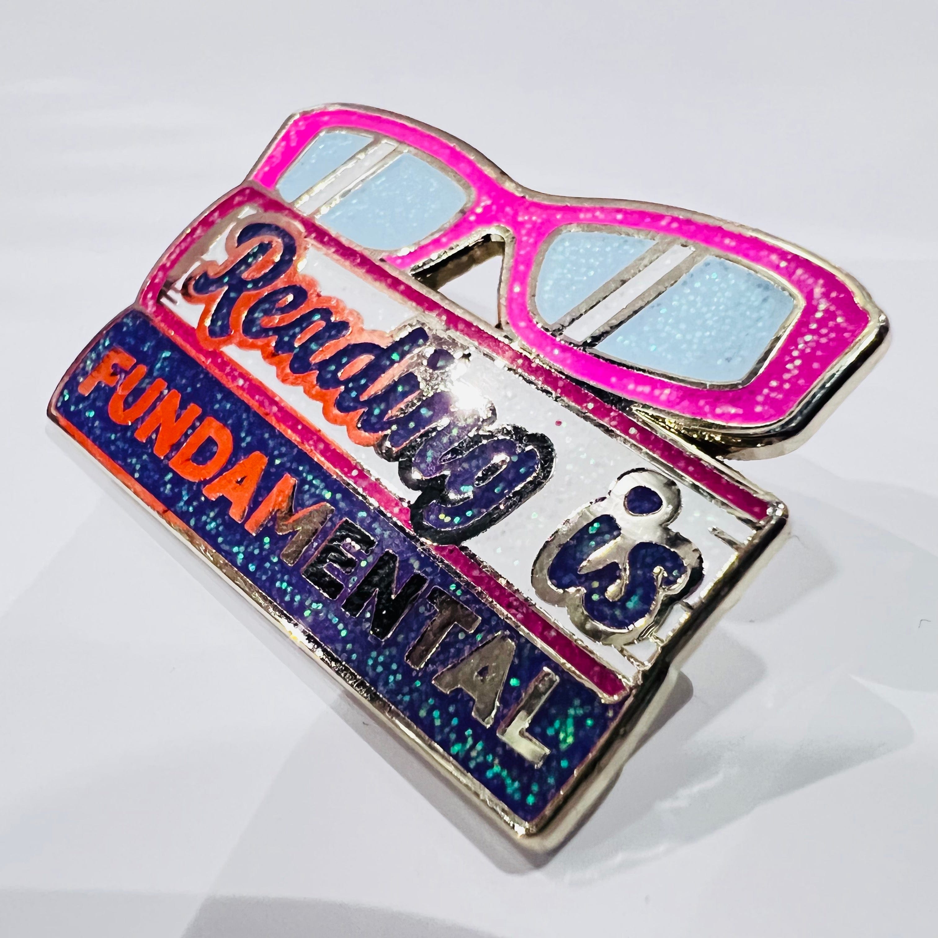 Legendary Legend Pins : Drag race star – pinbuds