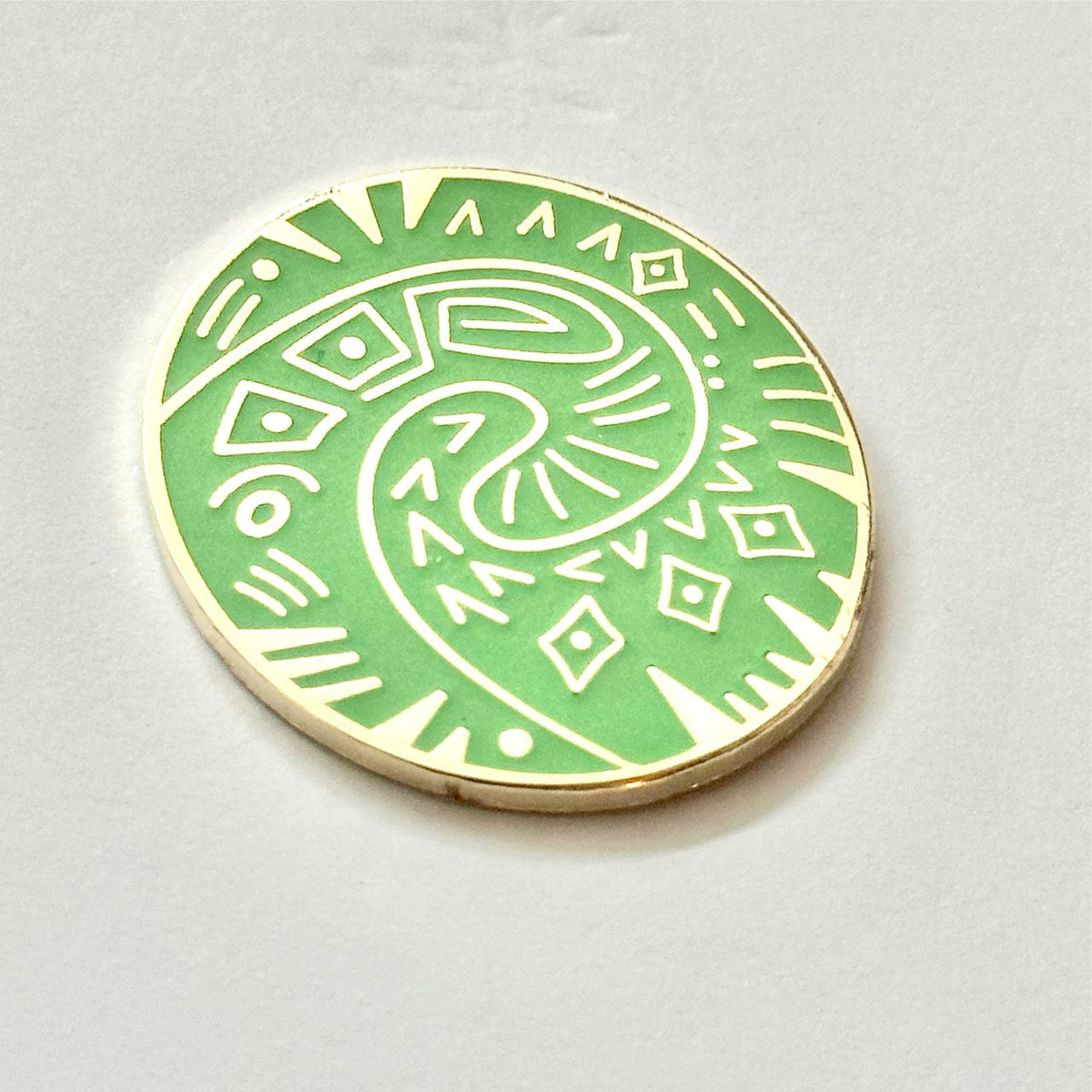 Ocean Heart Glow enamel pin, gold plating