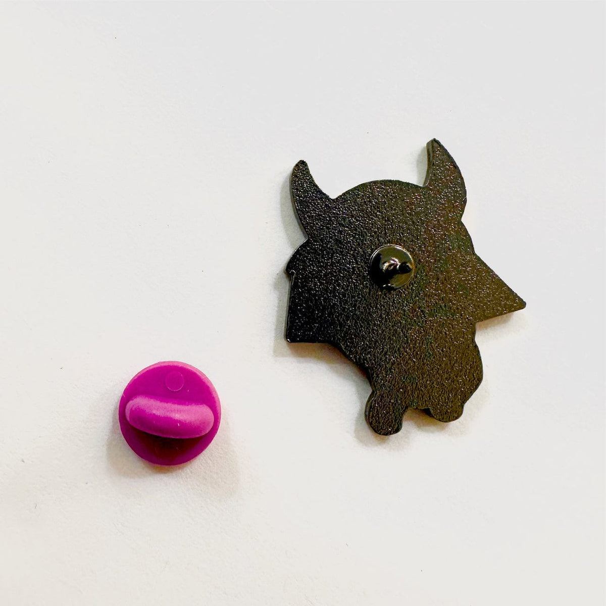 Samurai Cat Mascot enamel pin, glitter