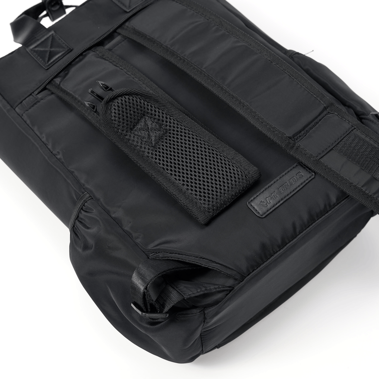 Side pockets