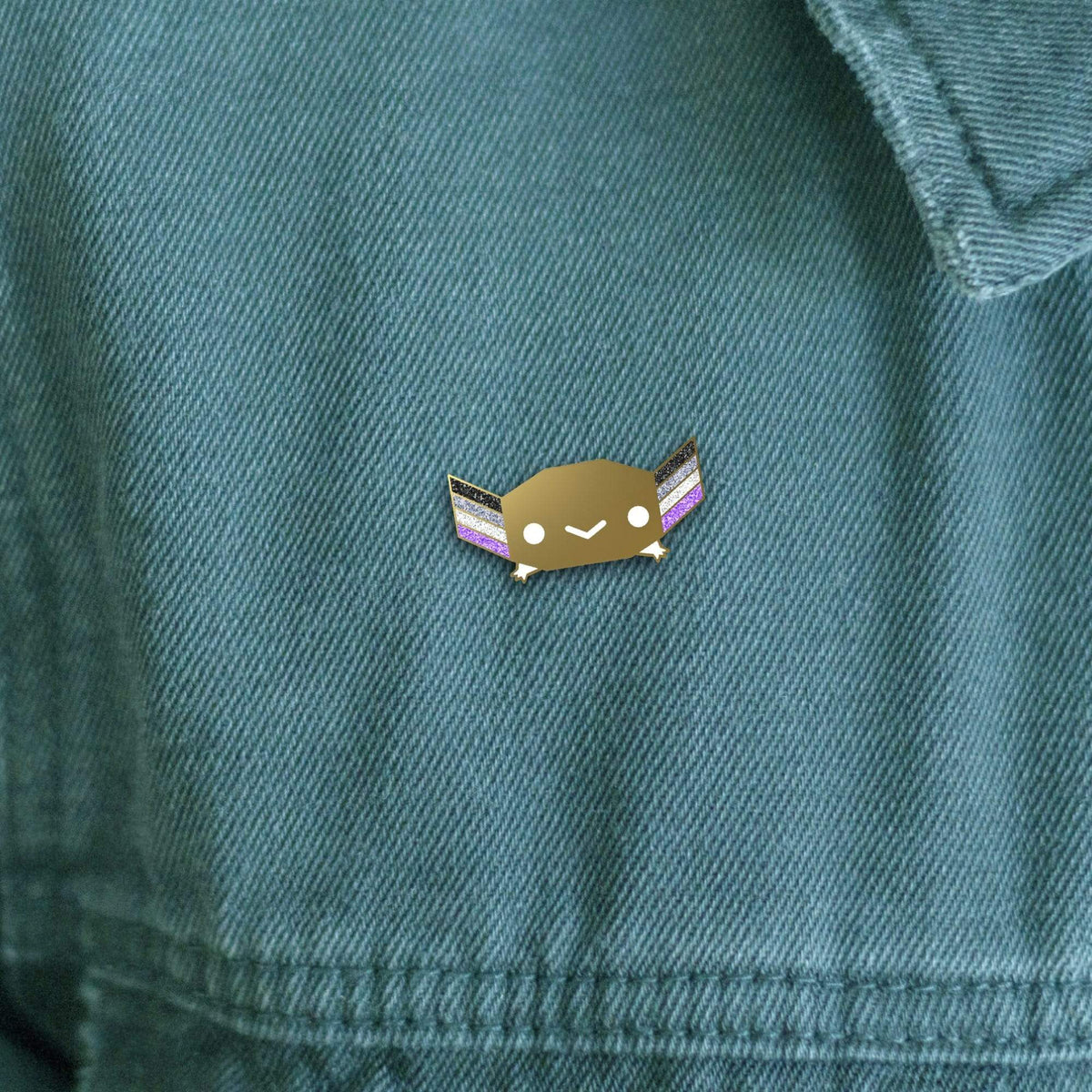Asexualotl Pride enamel pin, gold plating